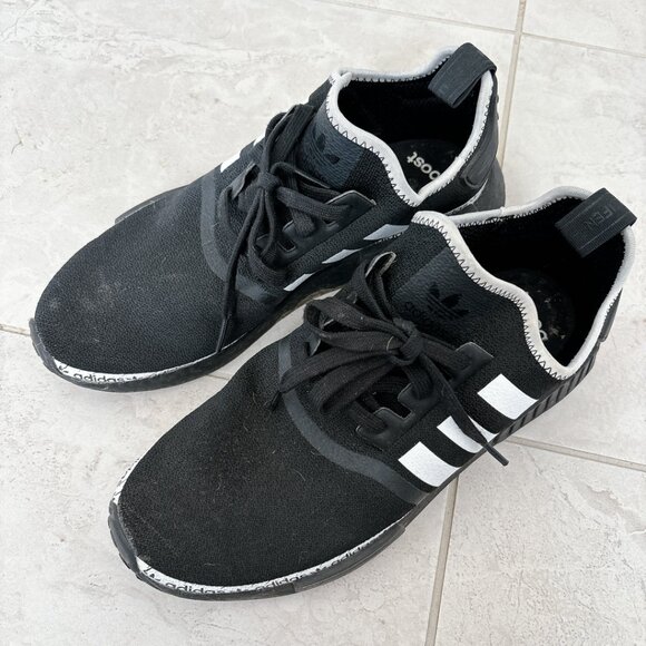 BLACK ADIDAS NMD SIZE 10 MENS - Picture 6 of 7
